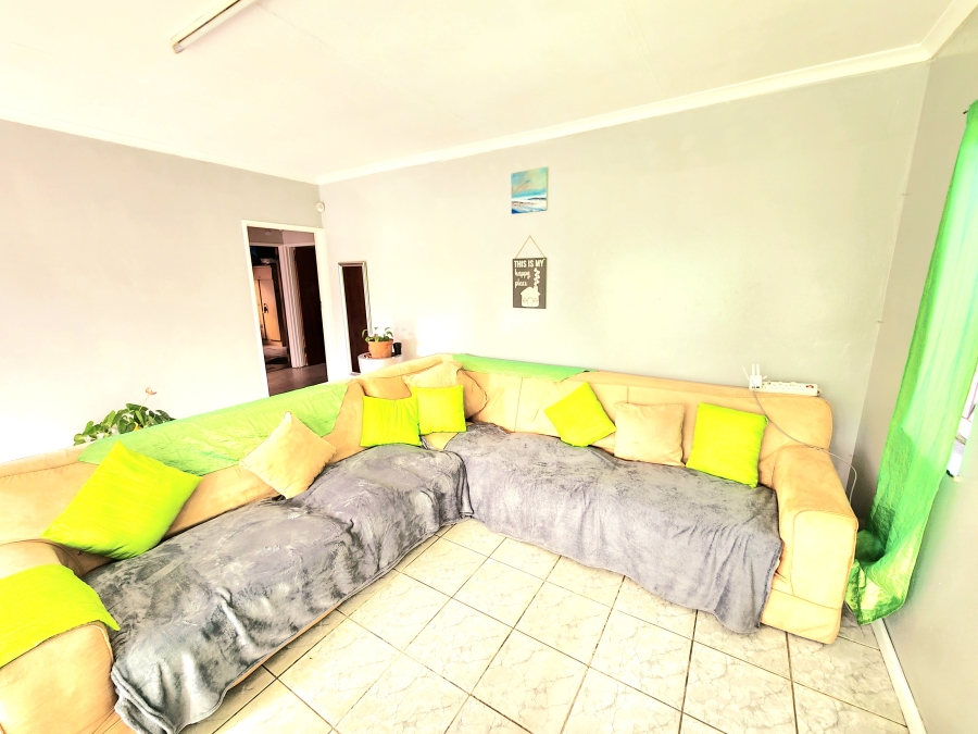 3 Bedroom Property for Sale in Elsies River Western Cape